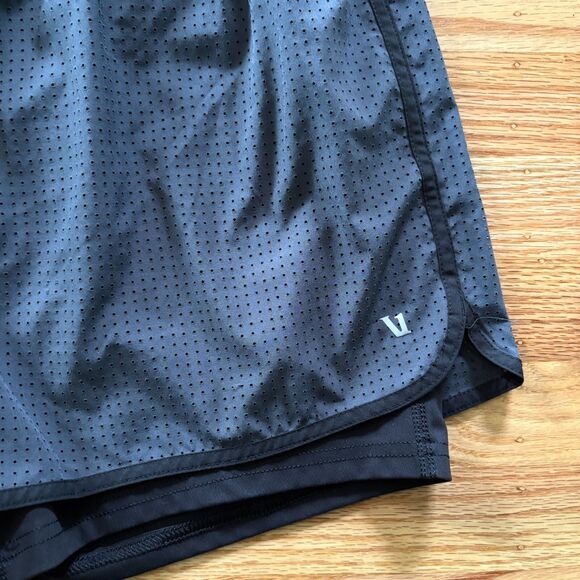 VUORI Grey Black Running Workout Lined Shorts Mens Size Large w/ Zipper Pocket - Picture 2 of 10